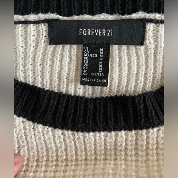 Forever 21 Sweater - Picture 3 of 3